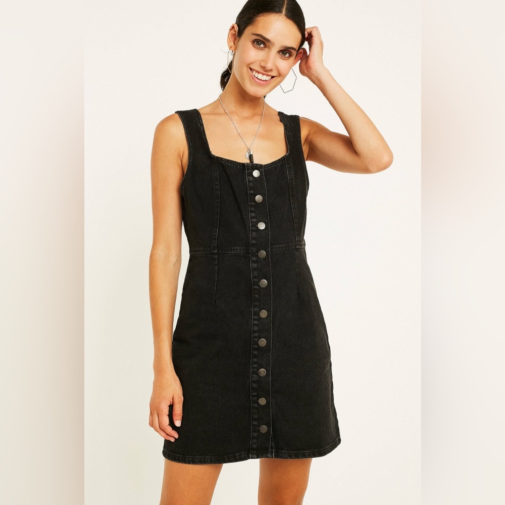 Urban Outfitters Black Button-Through Denim Mini Dress Size 6 fits like a 4